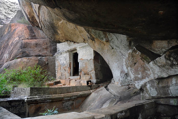 Mihintale cave complex